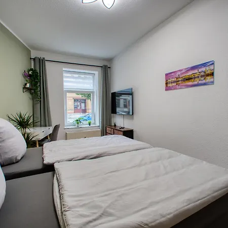 Dresdenstay Loebtau 3 Schlafzimmer Kamin Balkon Ps4 Dresden