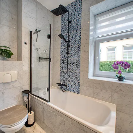 Apartment Dresdenstay Loebtau 3 Schlafzimmer Kamin Balkon Ps4